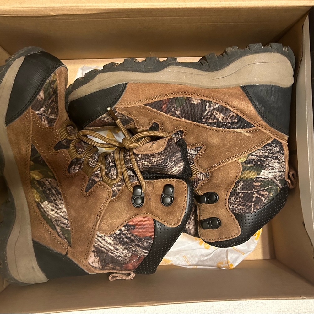 Boys boots